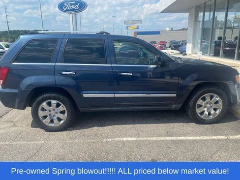 Used 2010 Jeep Grand Cherokee Limited w/ Trailer Tow Group IV AWD/4WD image 9