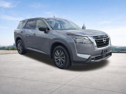 Used 2023 Nissan Pathfinder S FWD image 24