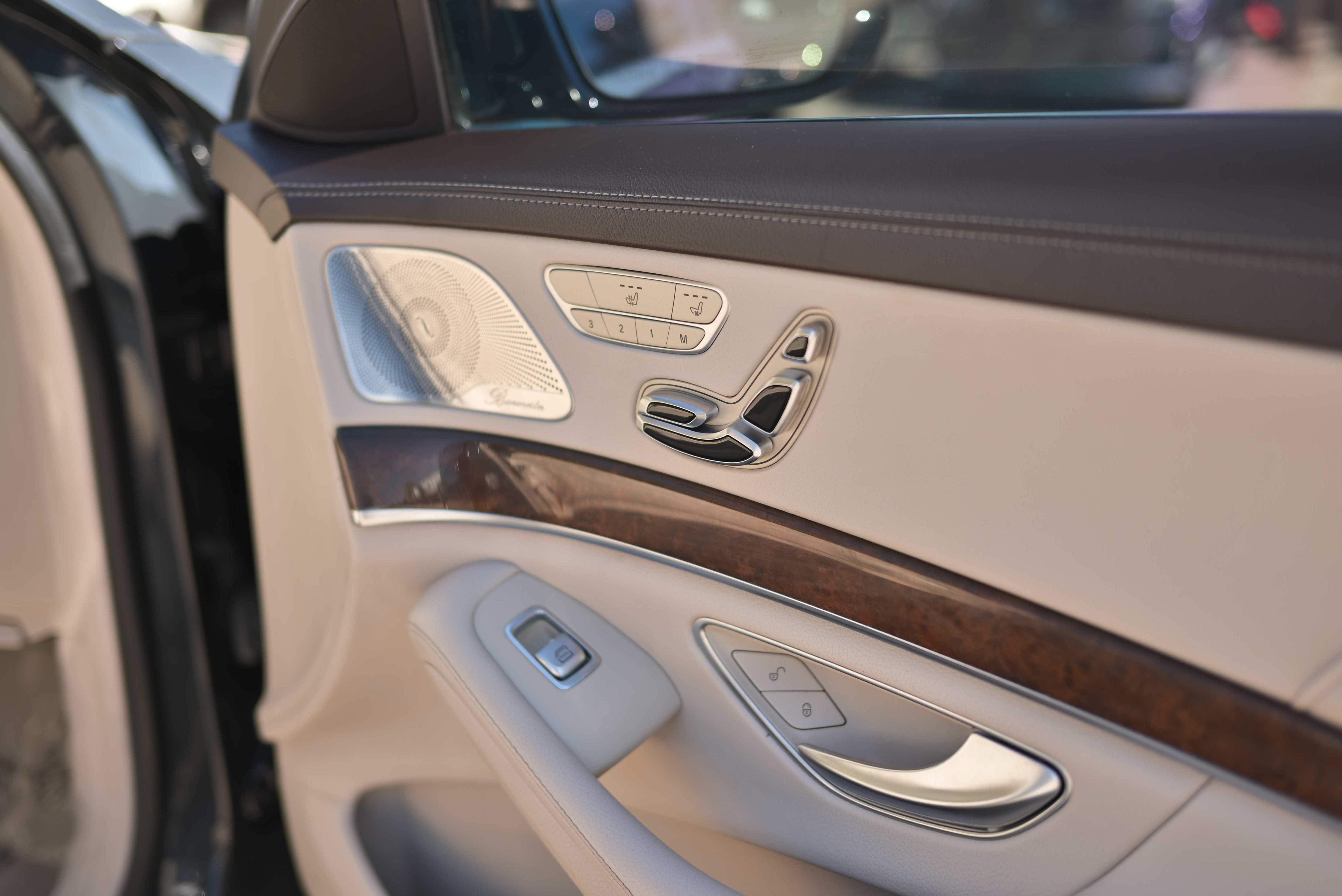 Used 2015 Mercedes-Benz S 550 4MATIC Sedan image 18