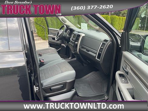 Used 2019 RAM 1500 Classic SLT AWD/4WD image 12