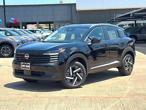 New 2026 Nissan Kicks SV w/ Interior Electronics Package FWD image 2