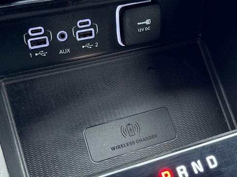 Used 2023 Jeep Grand Cherokee Limited w/ Luxury Tech Group II image 17