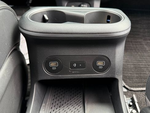 Used 2022 Hyundai Ioniq 5 Limited image 28