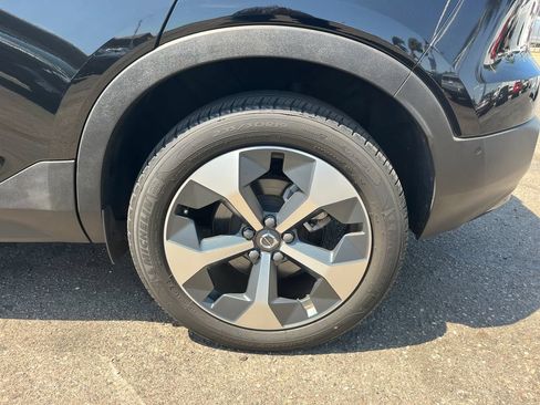 Used 2023 Volvo XC40 B5 Plus w/ Driver Assist Package AWD/4WD image 31