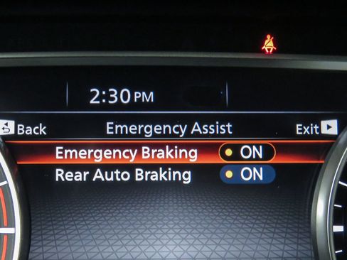 Certified 2025 Nissan Rogue SV image 25