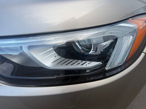 Certified 2020 Ford Edge Titanium image 9