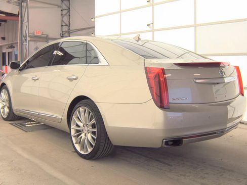Used 2013 Cadillac XTS Platinum w/ Driver Assist Package image 4