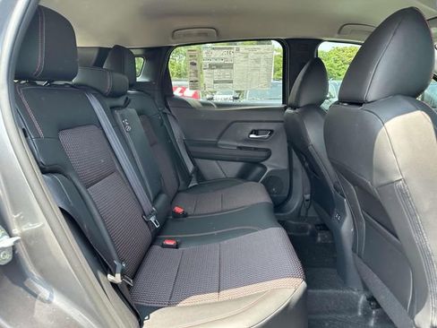 New 2025 Nissan Kicks SR image 11
