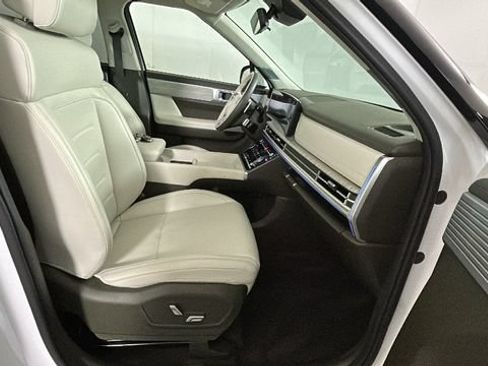 Used 2024 Hyundai Santa Fe Calligraphy FWD image 31