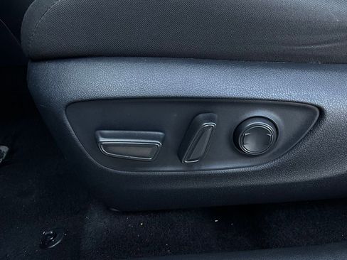 Used 2025 Toyota RAV4 XLE image 11