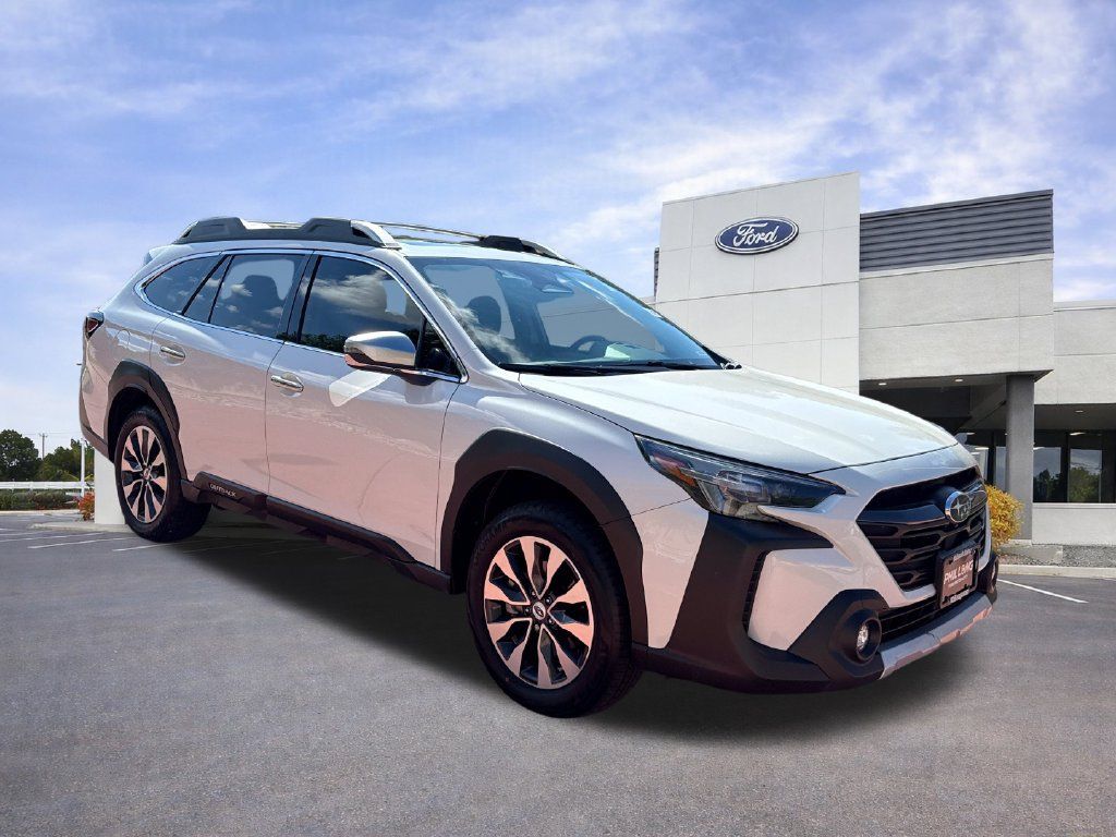 Used 2025 Subaru Outback Touring XT AWD/4WD 360° Tour