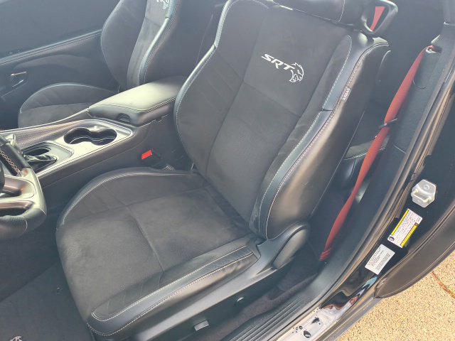 Used 2017 Dodge Challenger SRT Hellcat RWD image 14
