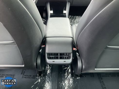 Used 2019 Tesla Model 3 Standard Range Plus image 34