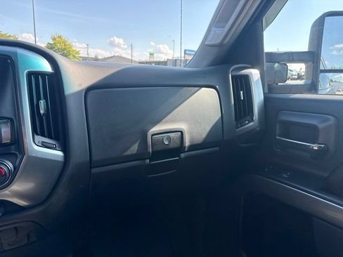 Used 2018 Chevrolet Silverado 2500 LT w/ LT Convenience Package AWD/4WD image 29