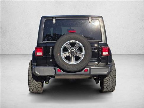 Used 2019 Jeep Wrangler Unlimited Sahara image 6