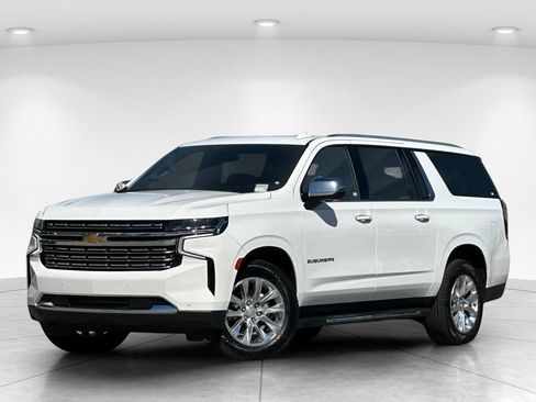 Used 2023 Chevrolet Suburban Premier AWD/4WD image 2