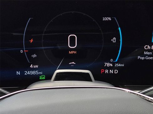 Used 2024 Cadillac Lyriq Luxury AWD/4WD image 16