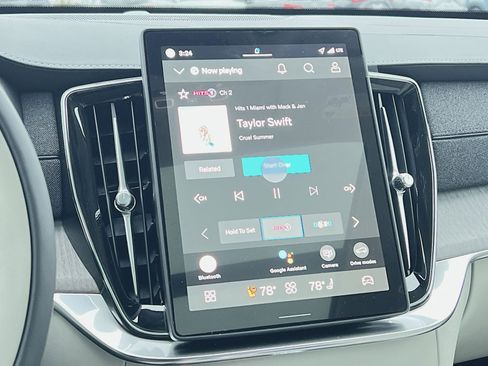 New 2026 Volvo XC90 B6 Ultra w/ Protection Package Premier image 18