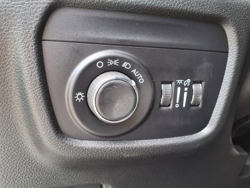 Used 2024 Jeep Grand Cherokee L Altitude image 16