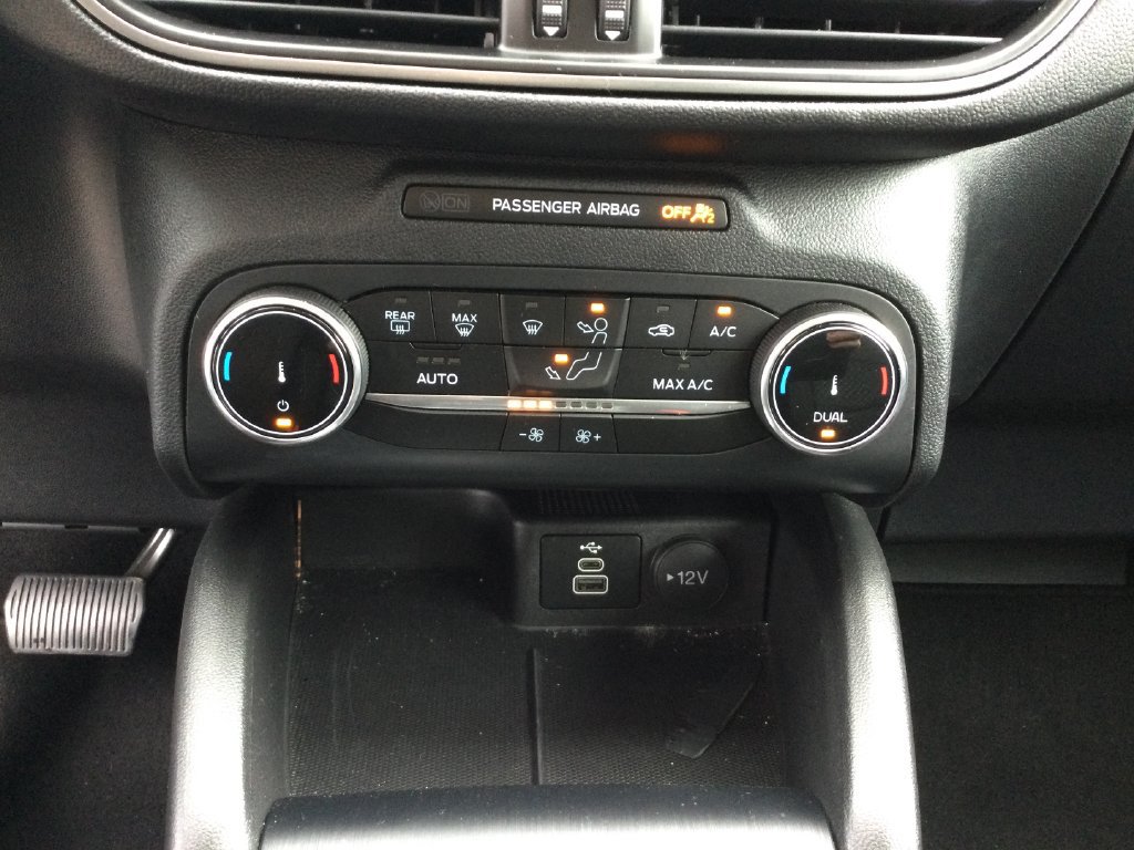Used 2025 Ford Escape Active AWD/4WD image 21