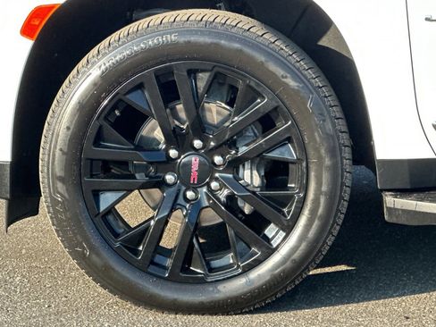 Certified 2023 GMC Yukon SLT w/ SLT Premium Package image 29