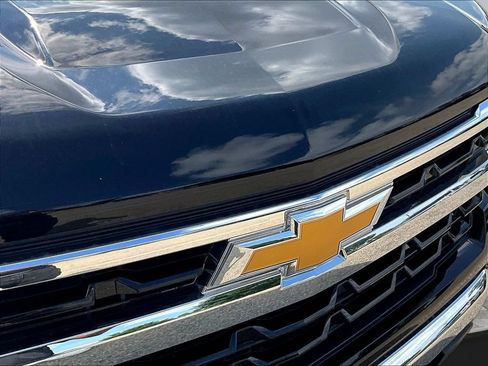 Used 2023 Chevrolet Silverado 1500 LT AWD/4WD image 34