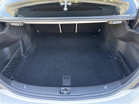 Used 2019 Mercedes-Benz C 300 Sedan image 8