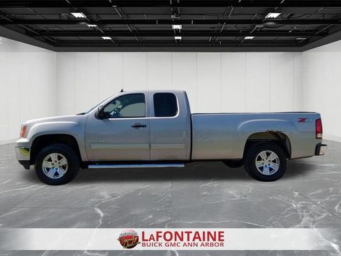 Used 2008 GMC Sierra 1500 SLE w/ Power Pack Plus AWD/4WD image 2