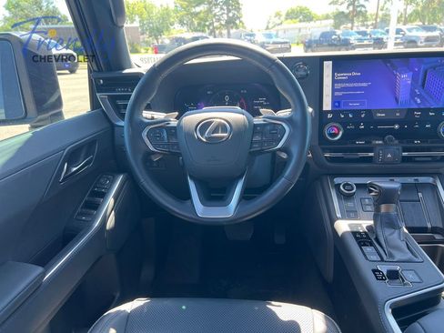 Used 2024 Lexus GX 550 w/ Accessory Package (2T) AWD/4WD image 27