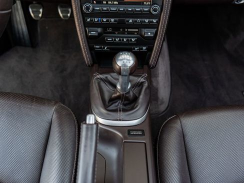 Used 2009 Porsche 911 Turbo AWD/4WD image 32
