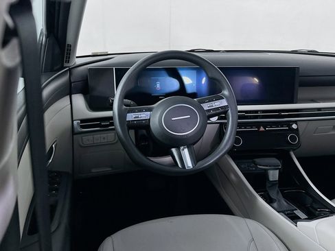 Used 2025 Hyundai Tucson SEL image 18