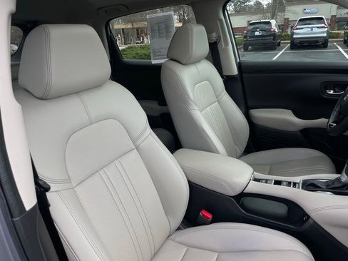 Certified 2025 Honda HR-V EX-L image 32