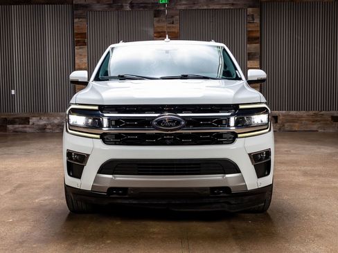 Used 2022 Ford Expedition Max Limited image 2