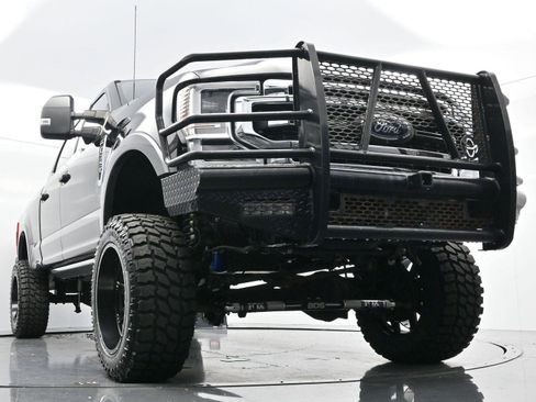 Used 2021 Ford F350 Lariat w/ Tremor Off-Road Package image 52