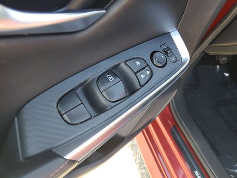 Certified 2021 Nissan Sentra SR image 17