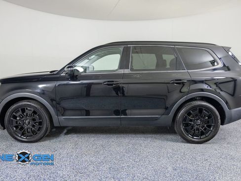 Used 2022 Kia Telluride SX w/ SX Prestige Package AWD/4WD image 4