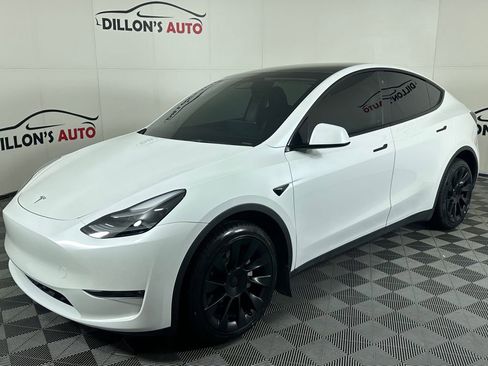 Used 2023 Tesla Model Y Long Range AWD/4WD image 4