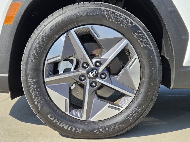 Used 2026 Hyundai Tucson SEL Plus FWD image 12