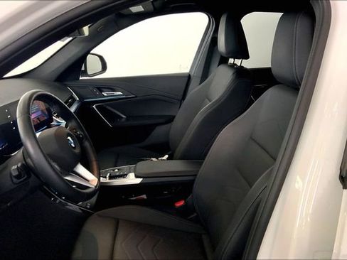 Used 2025 BMW X1 xDrive28i w/ Convenience Package image 10