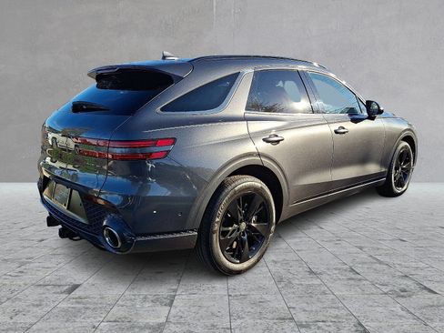 Used 2022 Genesis GV70 3.5T Sport w/ Sport Advanced Package image 11