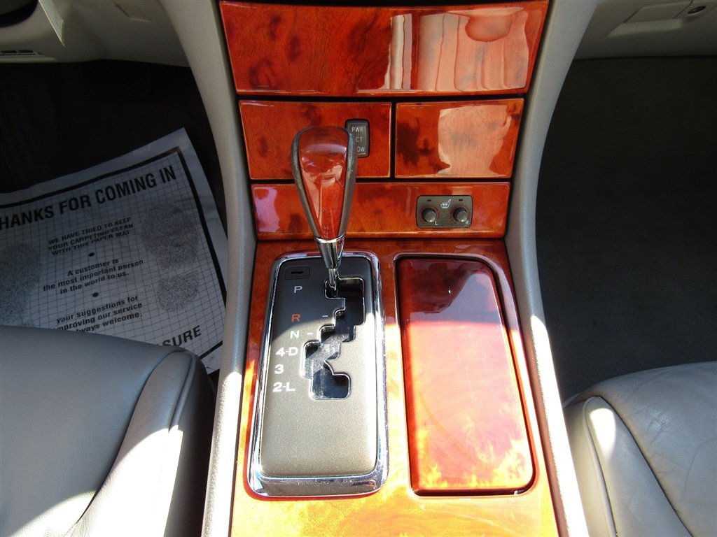 Used 2001 Lexus LS 430 RWD image 24