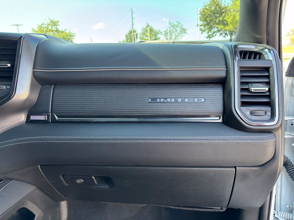 Used 2024 RAM 2500 Limited AWD/4WD image 36