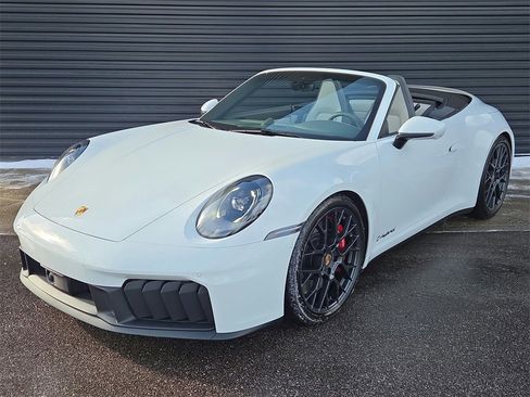 Certified 2025 Porsche 911 Carrera 4 GTS image 6
