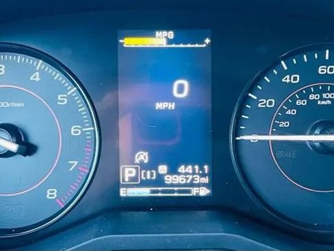 Used 2021 Subaru Crosstrek 2.0i Premium w/ Moonroof Package AWD/4WD image 13