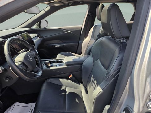 Certified 2023 Lexus RX 350 Premium Plus w/ Cold Area Package image 21