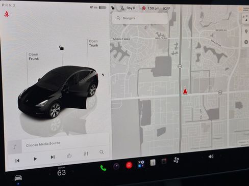 Used 2024 Tesla Model Y Long Range AWD/4WD image 12