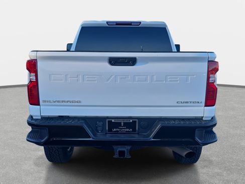 Used 2024 Chevrolet Silverado 2500 Custom w/ Custom Convenience Package image 6