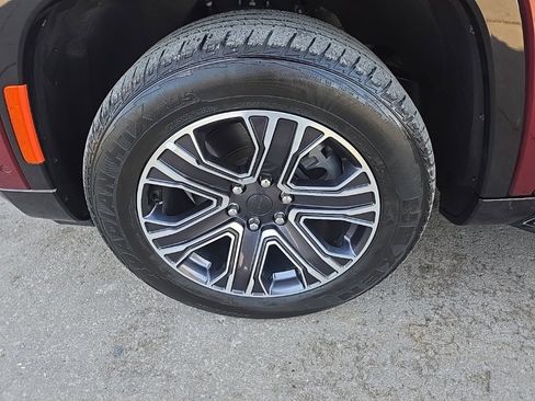 Used 2024 Jeep Wagoneer Series II image 24