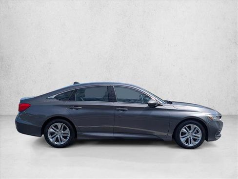 Used 2018 Honda Accord LX image 4