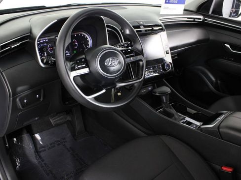Certified 2024 Hyundai Tucson SE image 17